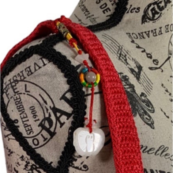 Knitted shoulder boho red purse - Picture 3 of 8